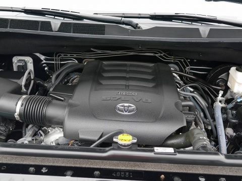 タンドラ　エンジン５７００ｃｃ　３ＵＲ　Ｖ８